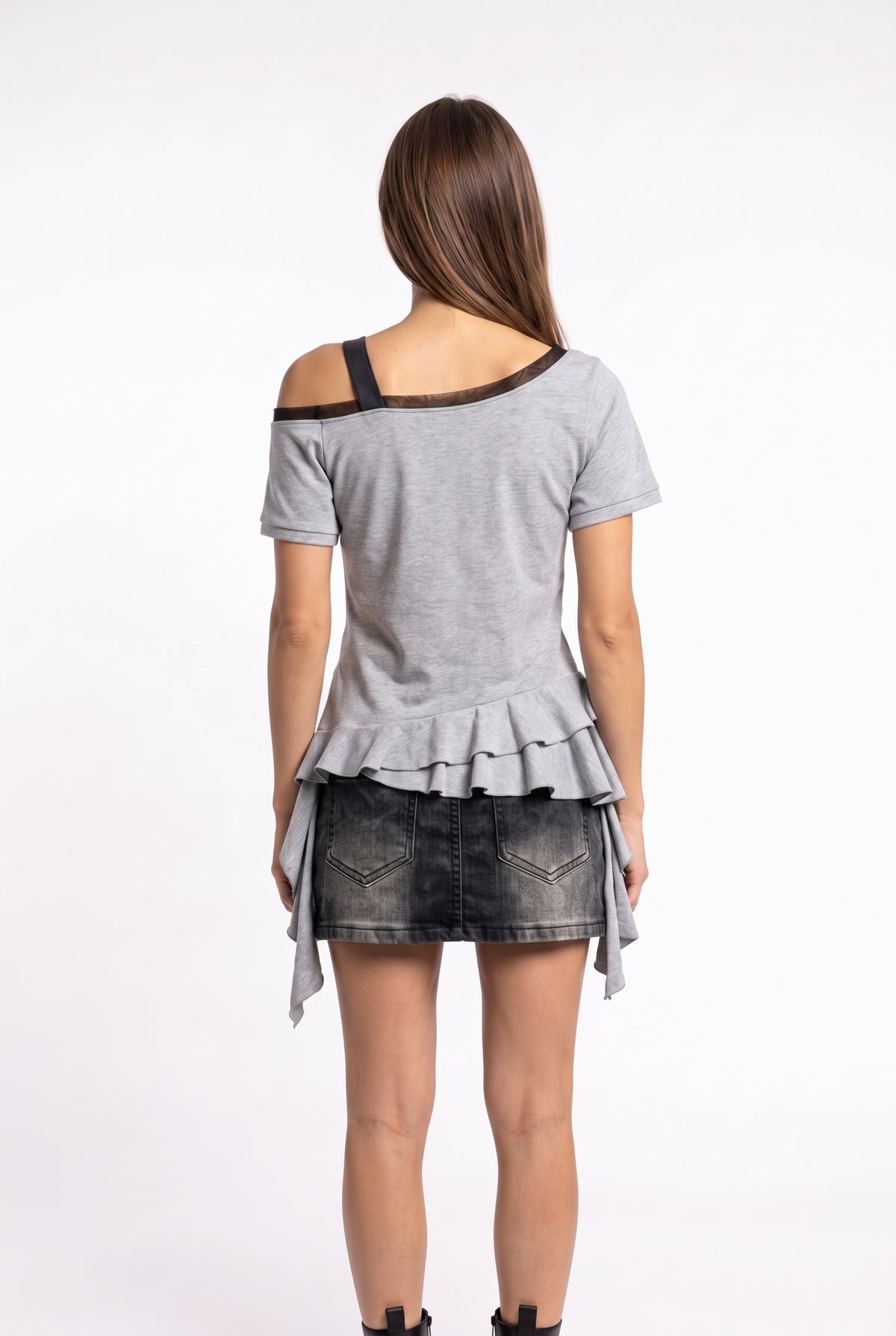 Gray Ruffle Hem Graphic Blouse