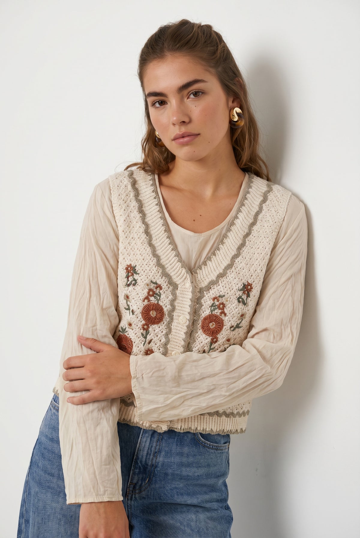 Beige Floral Embroidered Knit Vest
