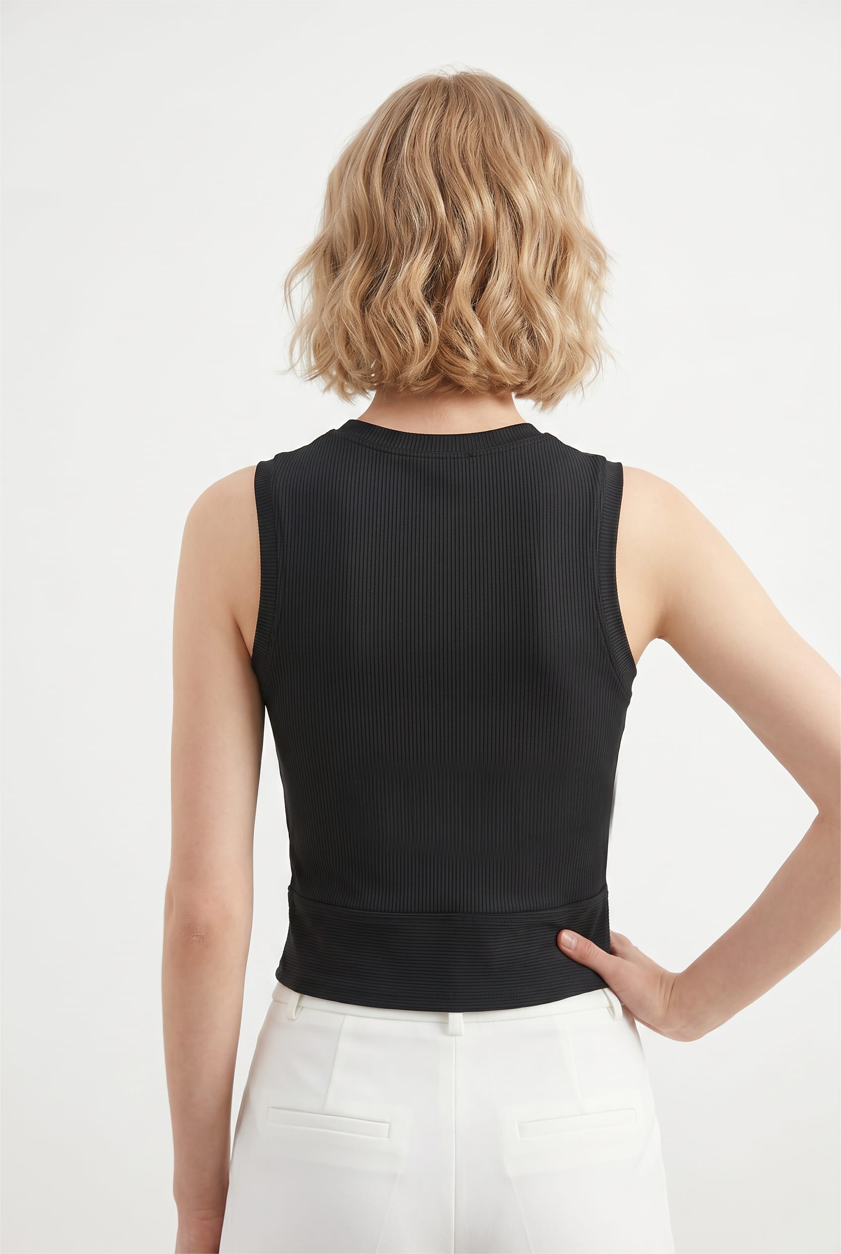 Black Ribbed Crossover Crop Tank