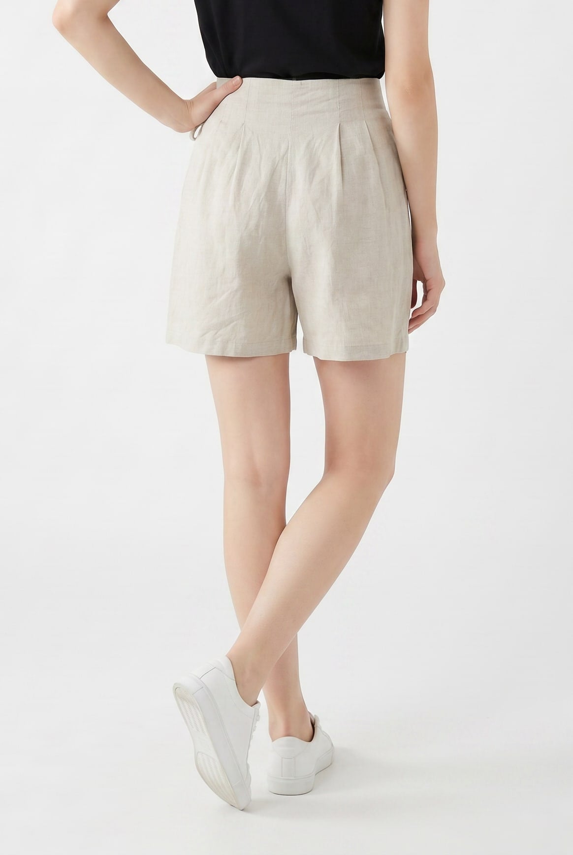 Natural Linen High-Waisted Pleated Shorts