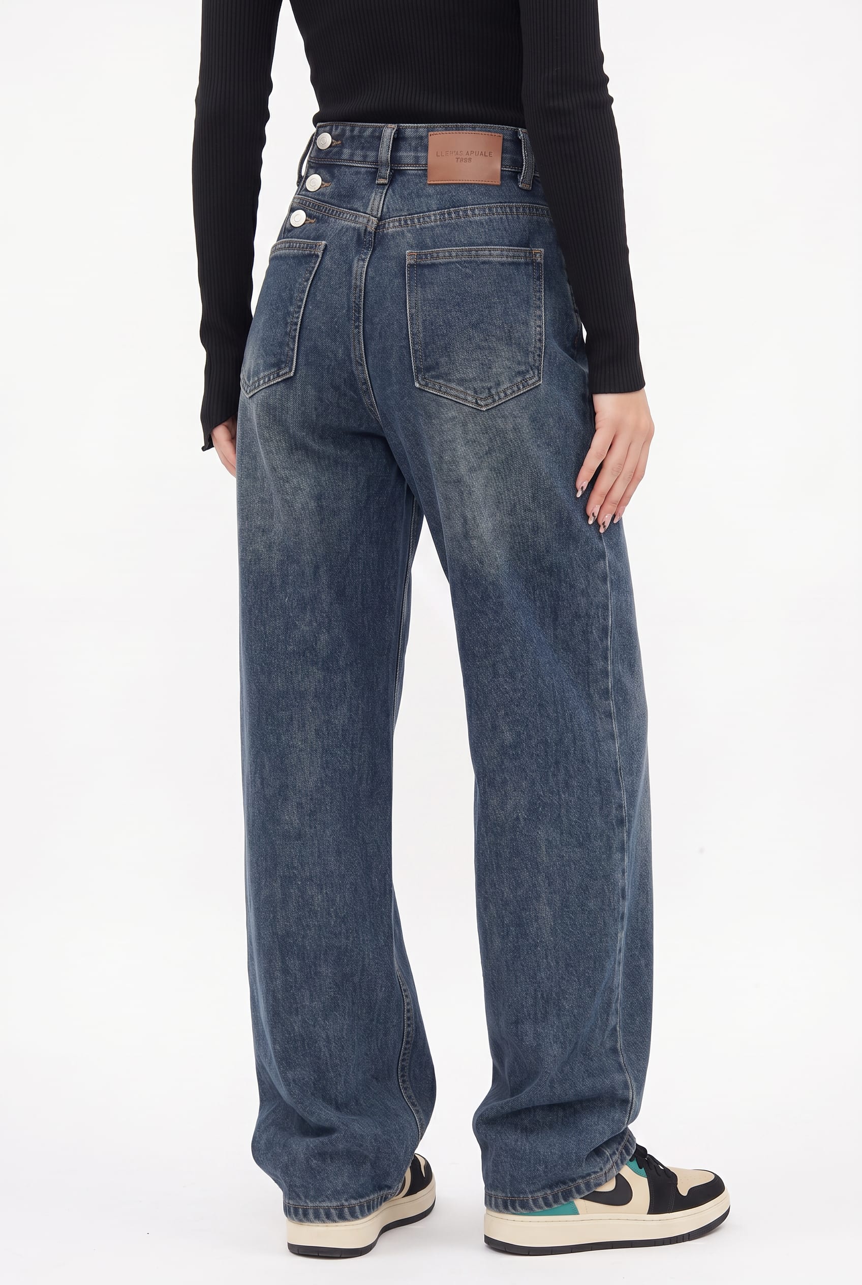 Medium Wash Wide Leg Denim Jeans